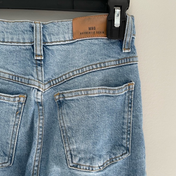 Flattering Mango Mom Jeans - Picture 3 of 5